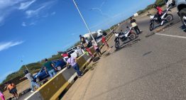 Carretera Morón-Coro fue trancada por segundo día consecutivo para reclamar falta de agua en Falcón