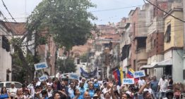 Vecinos de Catia se movilizaron masivamente para respaldar el retorno de María Corina Machado
