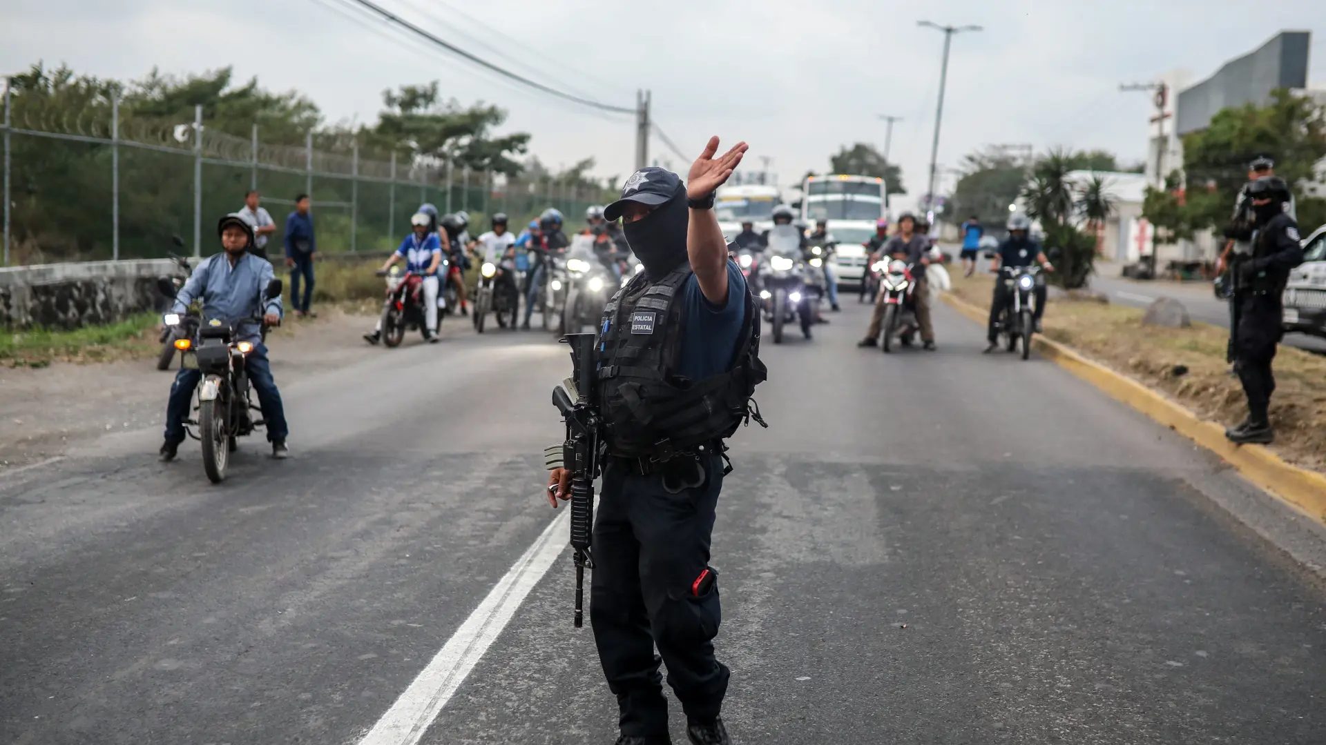 Asesinan a tiros a un profesor dentro de un instituto en el sur de México