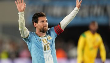 Lionel Messi recordó a Diego Maradona en un posteo de despedida en las redes, el día después de jugar su último partido con la Selección
