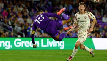 Locura total de Martín Ojeda en la MLS: clavó un golazo de escorpión tras pase de Griezmann, y pide Puskás