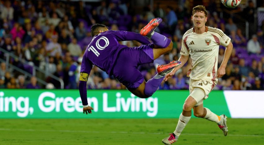 Locura total de Martín Ojeda en la MLS: clavó un golazo de escorpión tras pase de Griezmann, y pide Puskás