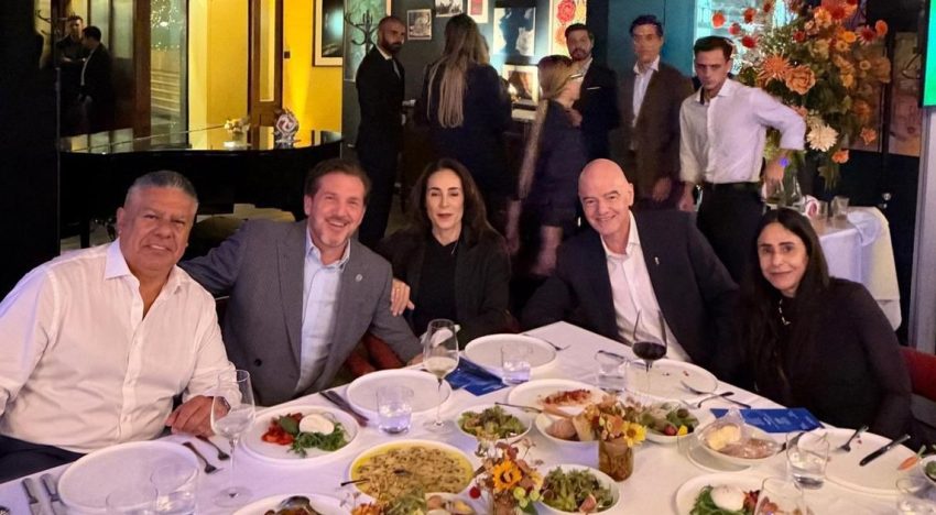 Chiqui Tapia, en la FIFA: la desafiante respuesta a la foto de Di Carlo con Verón y la trastienda de los dos dirigentes que lo acompañaron