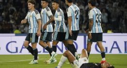 Scaloni apretó el botón de reinicio: cinco debuts, ausencias pesadas y las señales de la nueva Scaloneta