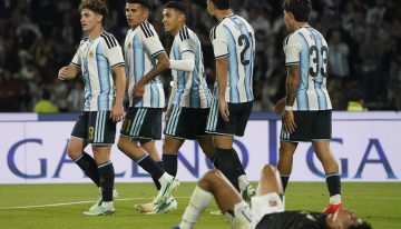 Scaloni apretó el botón de reinicio: cinco debuts, ausencias pesadas y las señales de la nueva Scaloneta